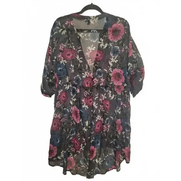 Torrid Floral Deep‎ V Neck Sheer Hi-Low Blouse Size 2 - Picture 4 of 8